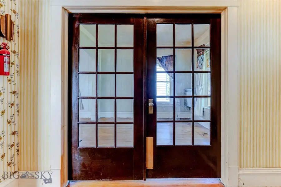 114 S 5th Street, Livingston, MT 59047 - #3