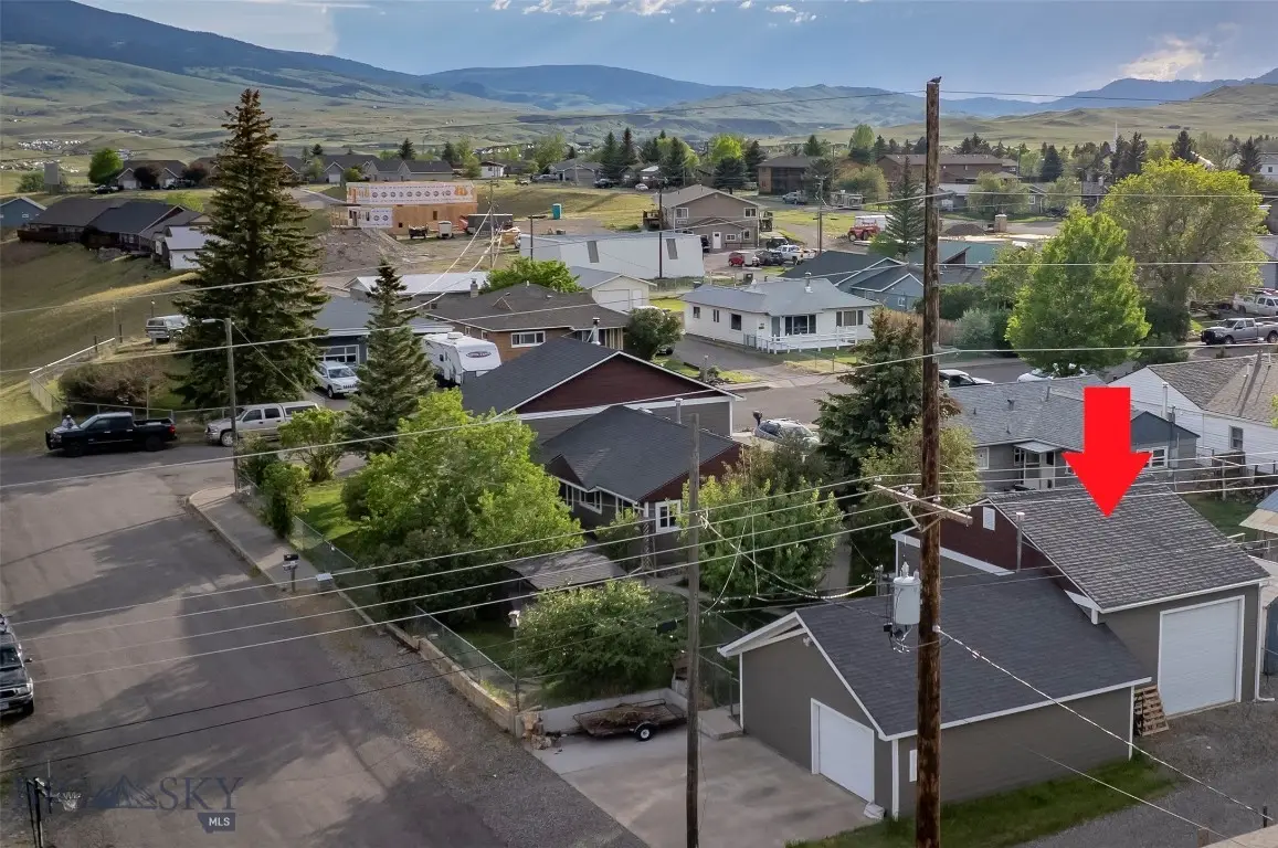 1020 W Gallatin Street, Livingston, MT 59047 - #1