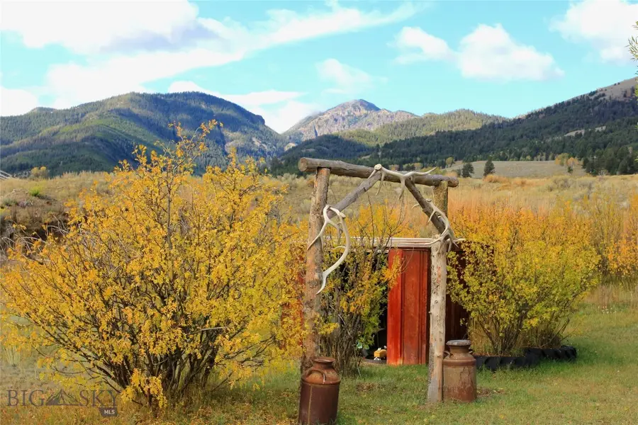 593 Cinnabar Creek W, Gardiner, MT 59030 - #3