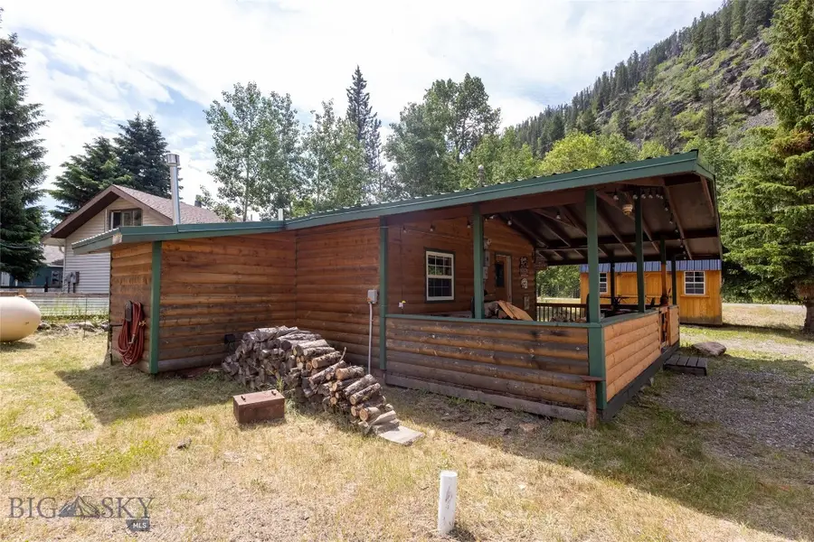 635 N Main, Neihart, MT 59465 - #2