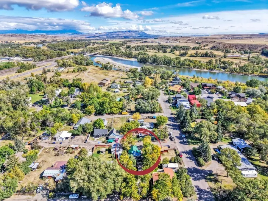 127 S P, Livingston, MT 59047 - #2