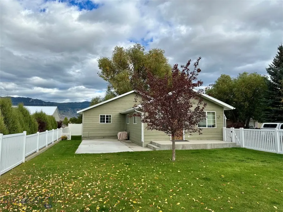 2696 S Dakota Street, Butte, MT 59701 - #2