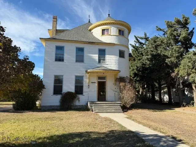 719 S Washington Street, Dillon, MT 59725 - #1