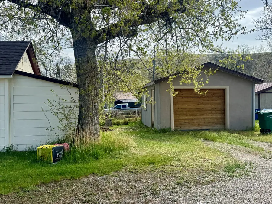 208 2nd Avenue S, Belt, MT 59412 - Image #2
