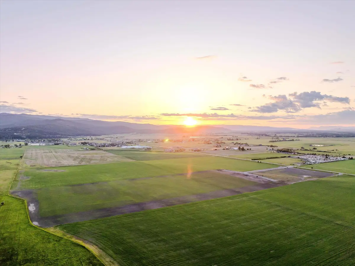 936/922 Mt Highway 82, Somers, MT 59932 - Image #1