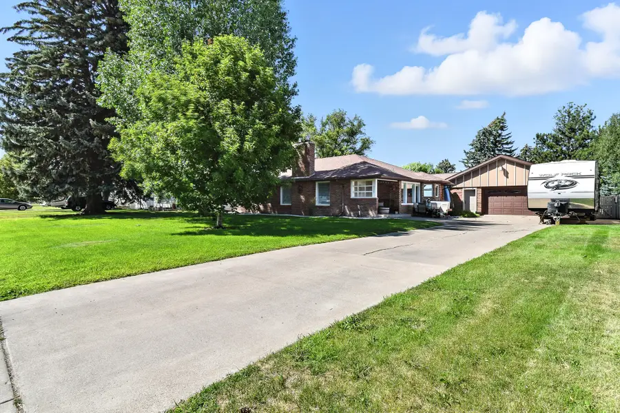 3223 6th Avenue S, Great Falls, MT 59405 - #3