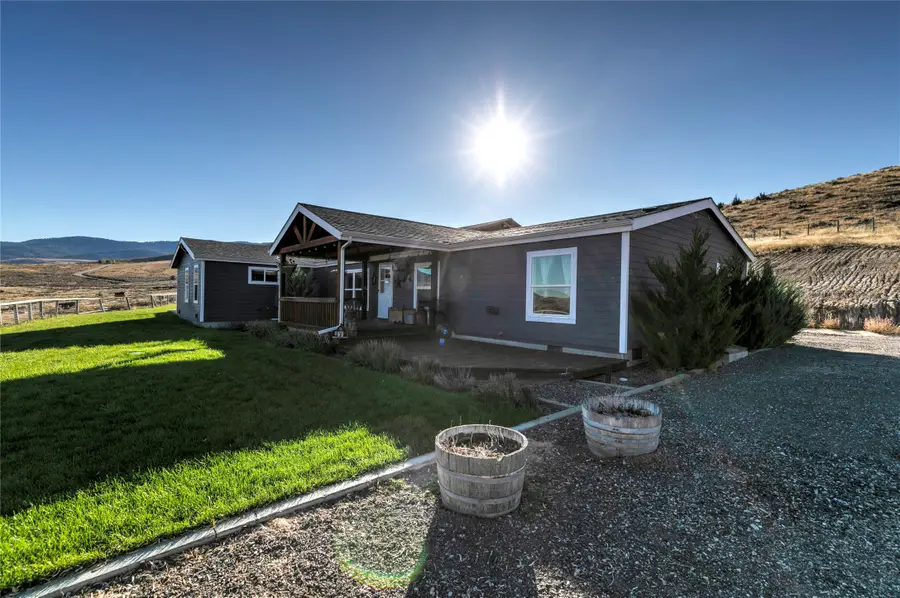 843 Mystic Horse Lane, Corvallis, MT 59828 - Image #2