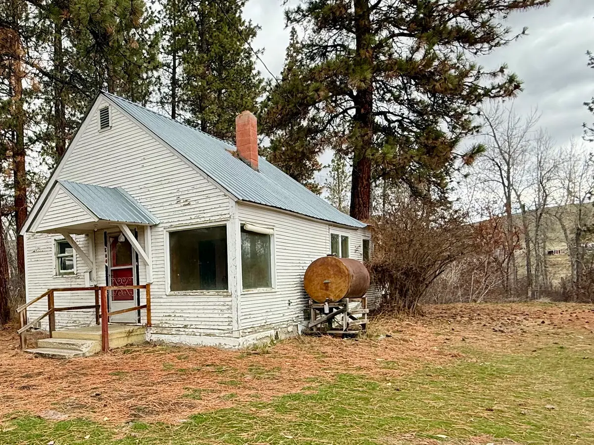 800 Central Avenue, Hot Springs, MT 59845 - Image #1