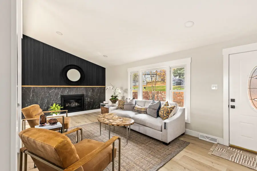 716 33rd Avenue Ne, Great Falls, MT 59404 - Image #2