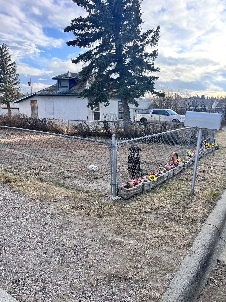 121 2nd Avenue Ne, Cut Bank, MT 59427 - #2