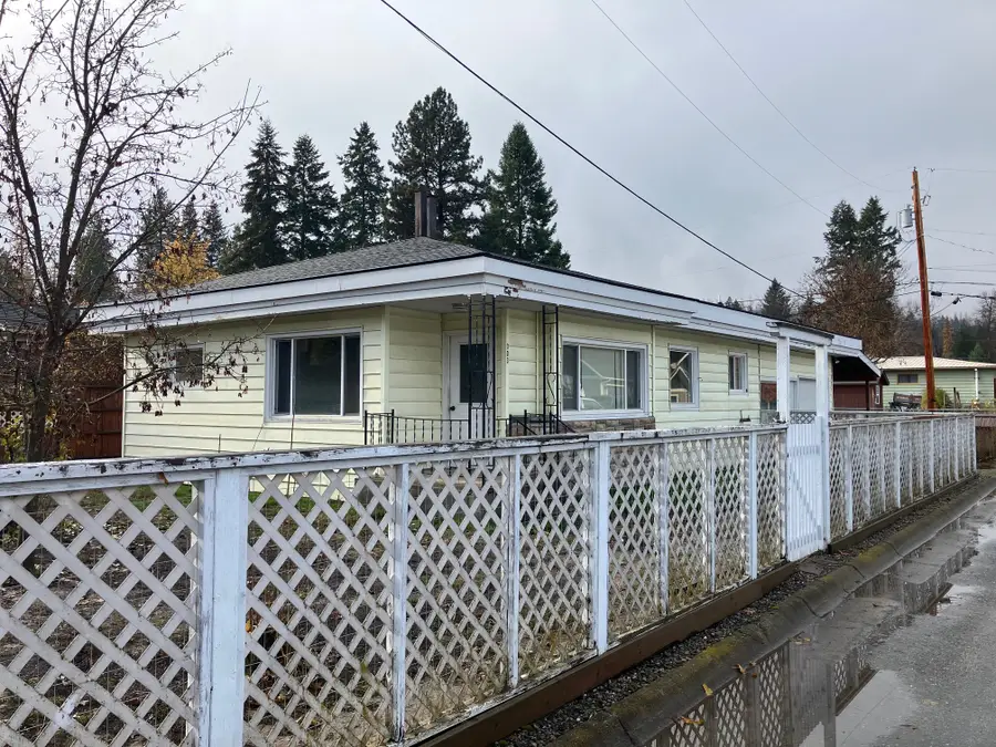 303 W Larch Street, Libby, MT 59923 - Image #3