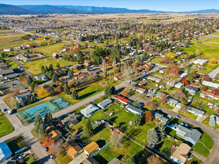 221 Hawthorn Avenue, Kalispell, MT 59901 - Image #2