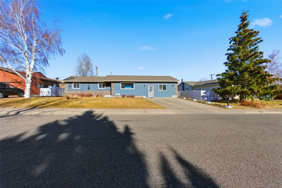 1749 Park Garden Road, Great Falls, MT 59404 - Image #1