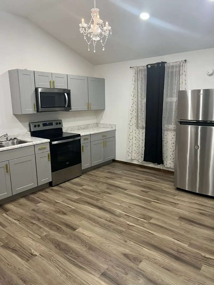 132 E Richland Avenue, Shelby, MT 59474 - Image #2