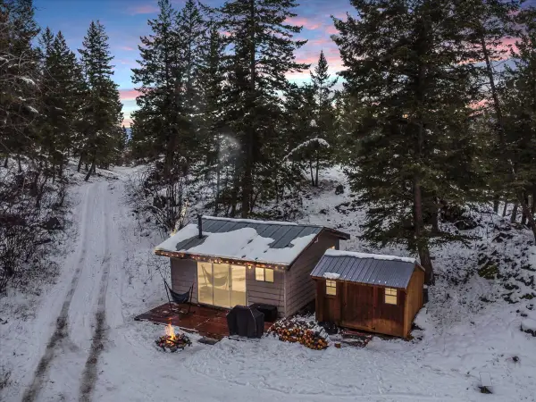 458 Borderview Drive, Eureka, MT 59917