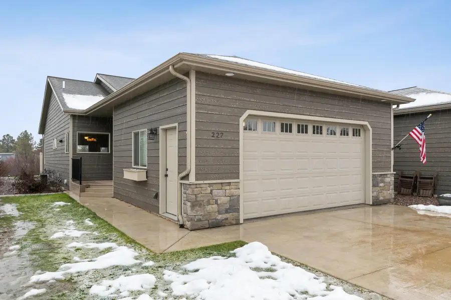 227 E Nicklaus Avenue, Kalispell, MT 59901 - Image #2
