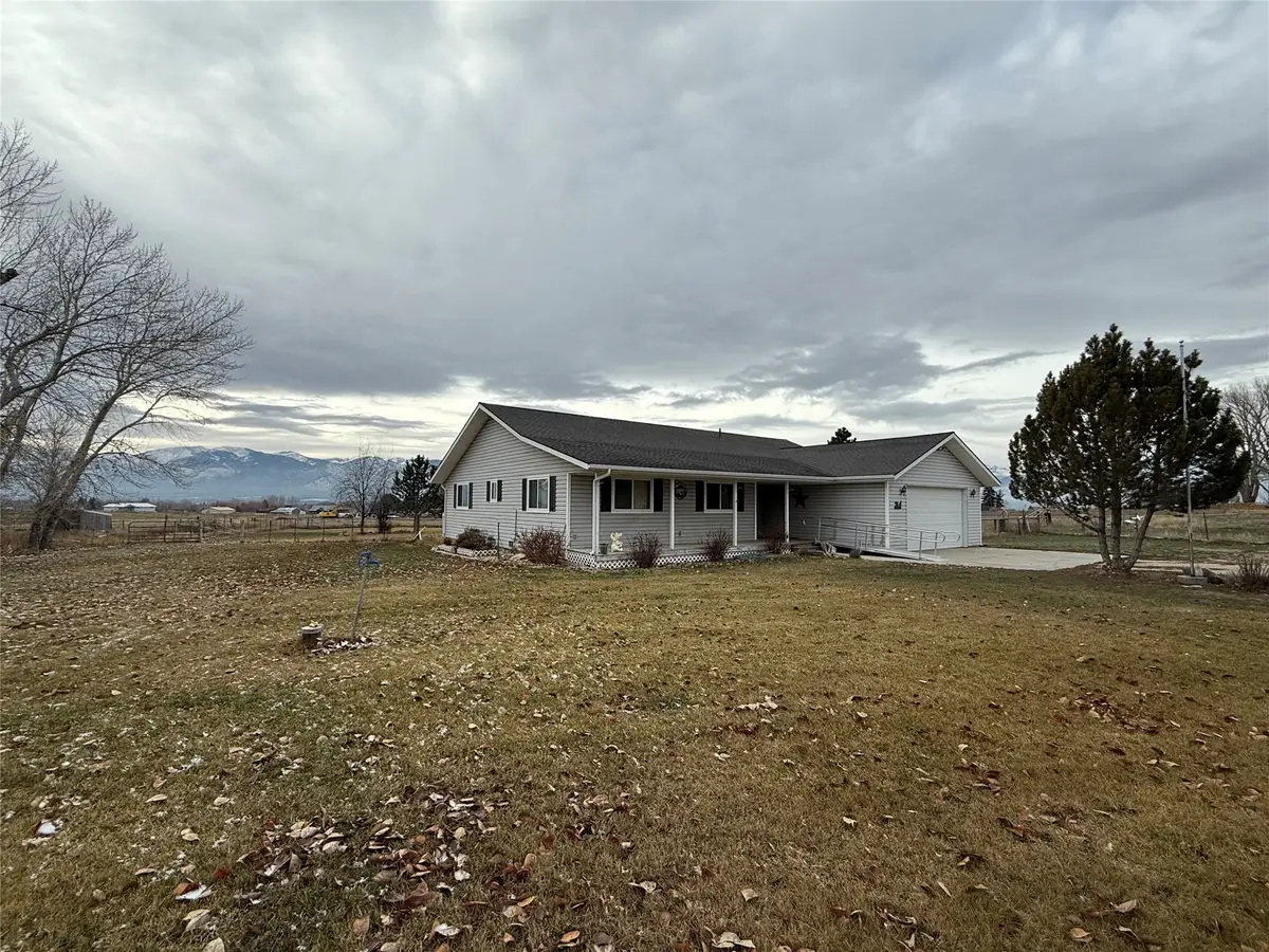 713 Saras Place, Corvallis, MT 59828 - Image #1
