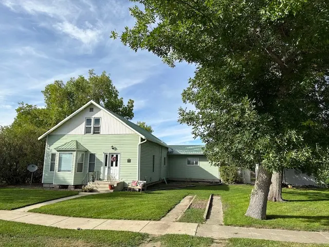 415 Lllnois Avenue, Valier, MT 59486 - Image #2