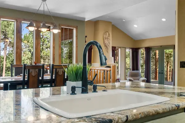 215 Peekaboo Trail, Hamilton, MT 59840