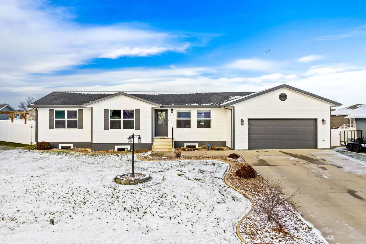 317 39th Avenue Ne, Great Falls, MT 59404 - Image #1