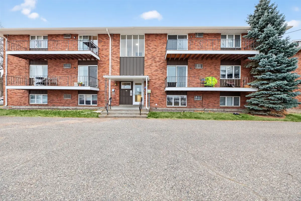 1721 9th Avenue S, Great Falls, MT 59405 - Image #1