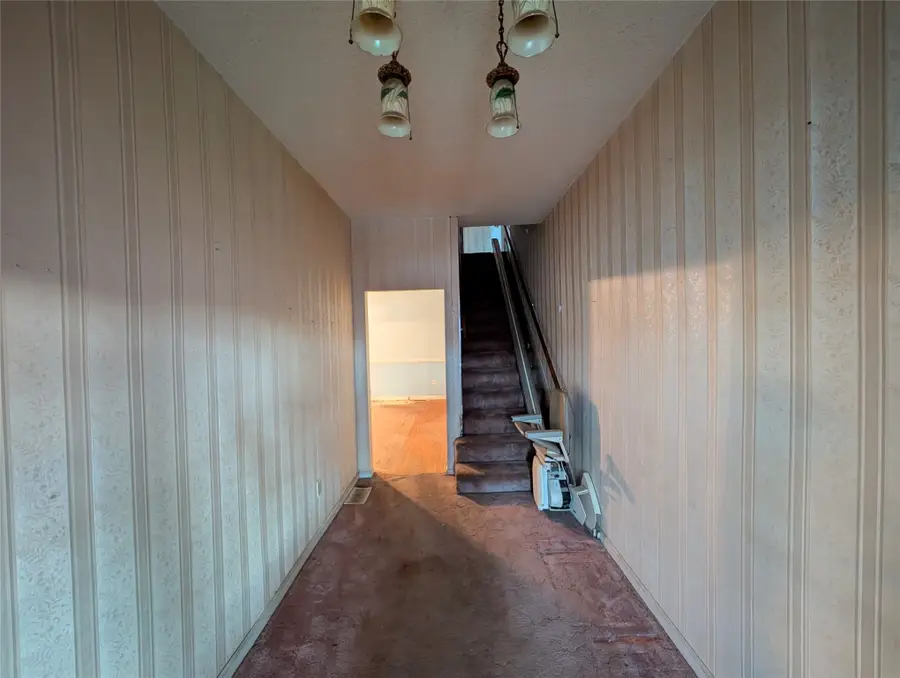 615 6th Street N, Great Falls, MT 59401 - #3