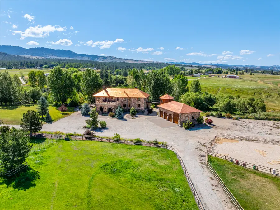 859 Hamilton Heights Road, Corvallis, MT 59828 - Image #2