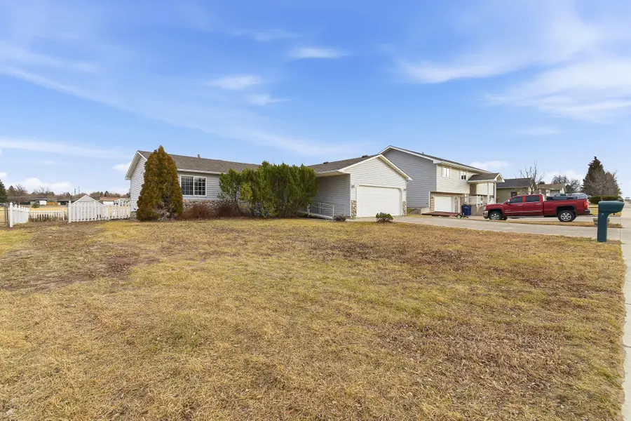 3405 5th Street Ne, Great Falls, MT 59404 - #2