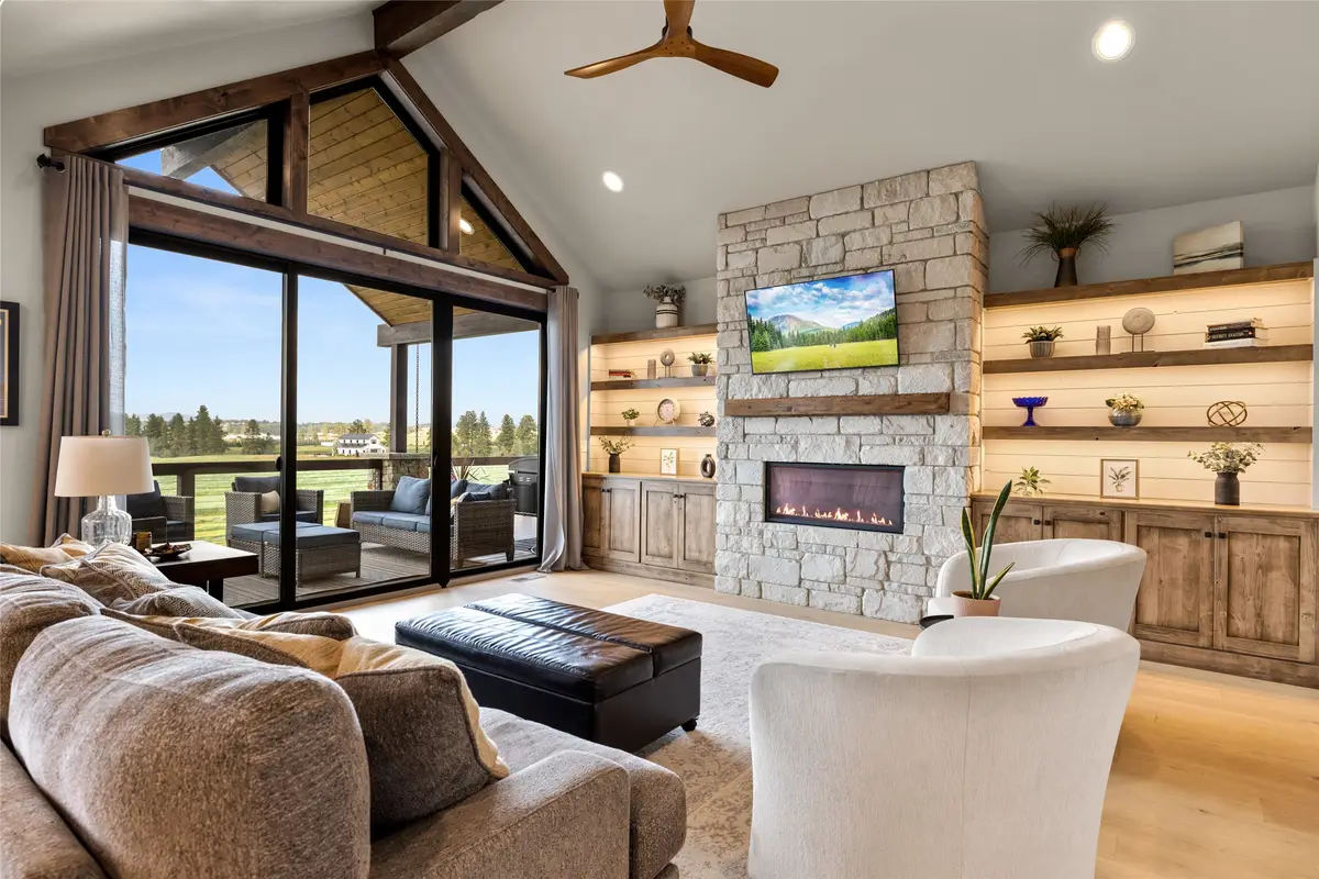 330 Harvest View Lane, Kalispell, MT 59901 - Image #1