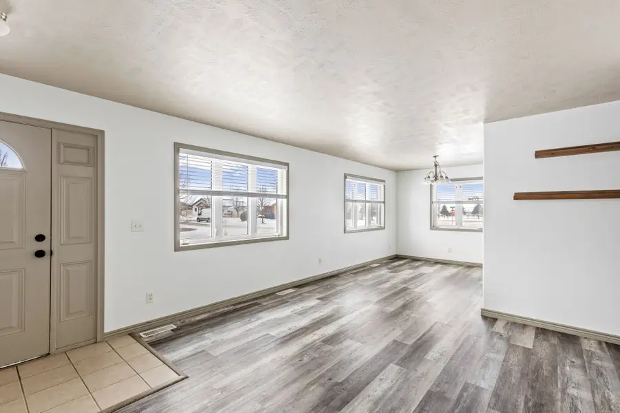 1401 27th Avenue S, Great Falls, MT 59405 - #3