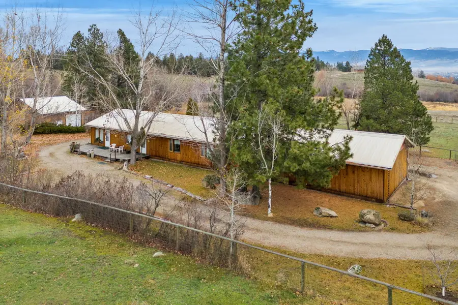 191 Solace Way, Hamilton, MT 59840 - Image #2