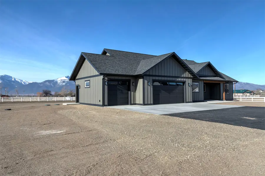 819 Chieftain Court, Stevensville, MT 59870 - Image #2