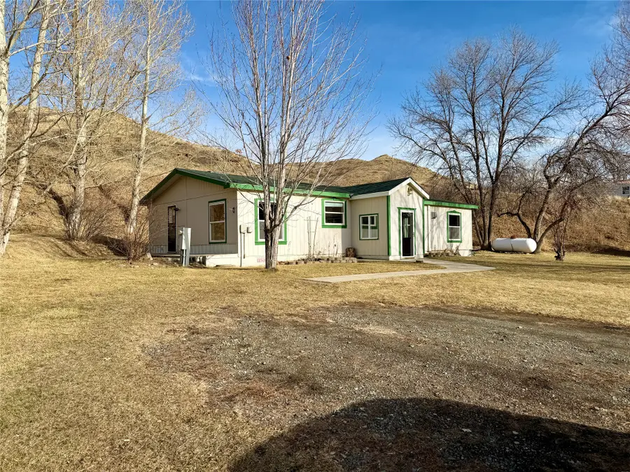 1108 Mc Guire Avenue, Highwood, MT 59450 - Image #2