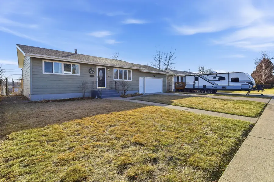 432 23rd Avenue Ne, Great Falls, MT 59404 - #2