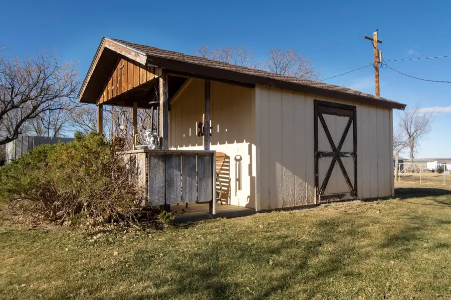 205 1st Street N, Sunburst, MT 59482 - #3