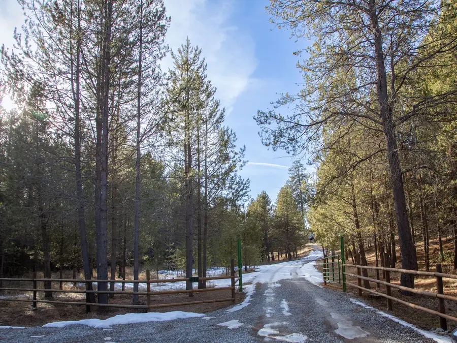 614 Griz Lane, Marion, MT 59925 - #2