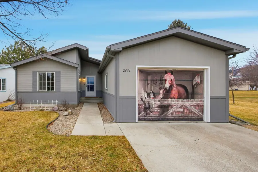 2431 Mcintosh Loop, Missoula, MT 59801 - #2