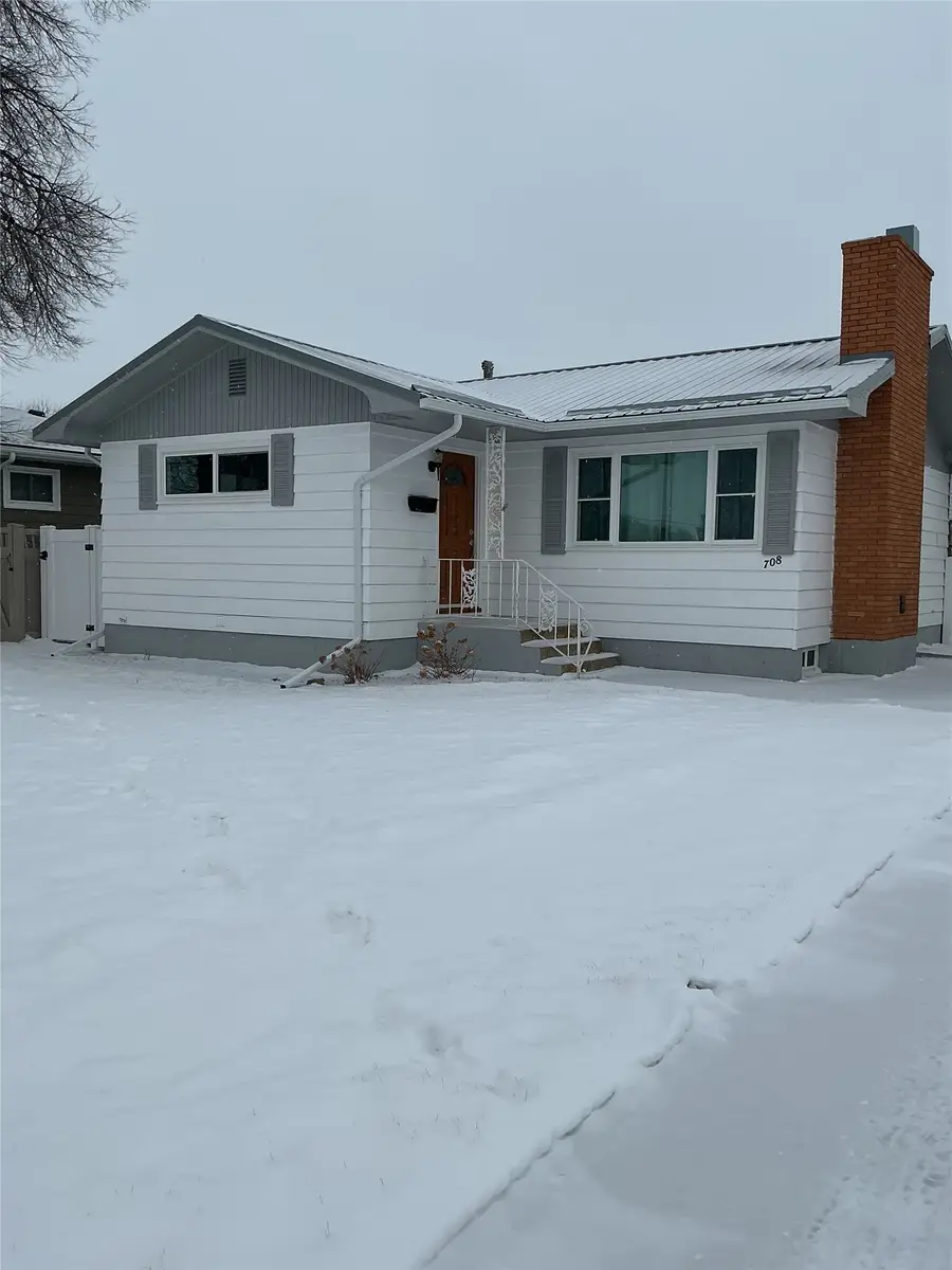 708 Riverview Drive E, Great Falls, MT 59404 - #2