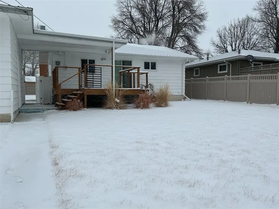 708 Riverview Drive E, Great Falls, MT 59404 - #3