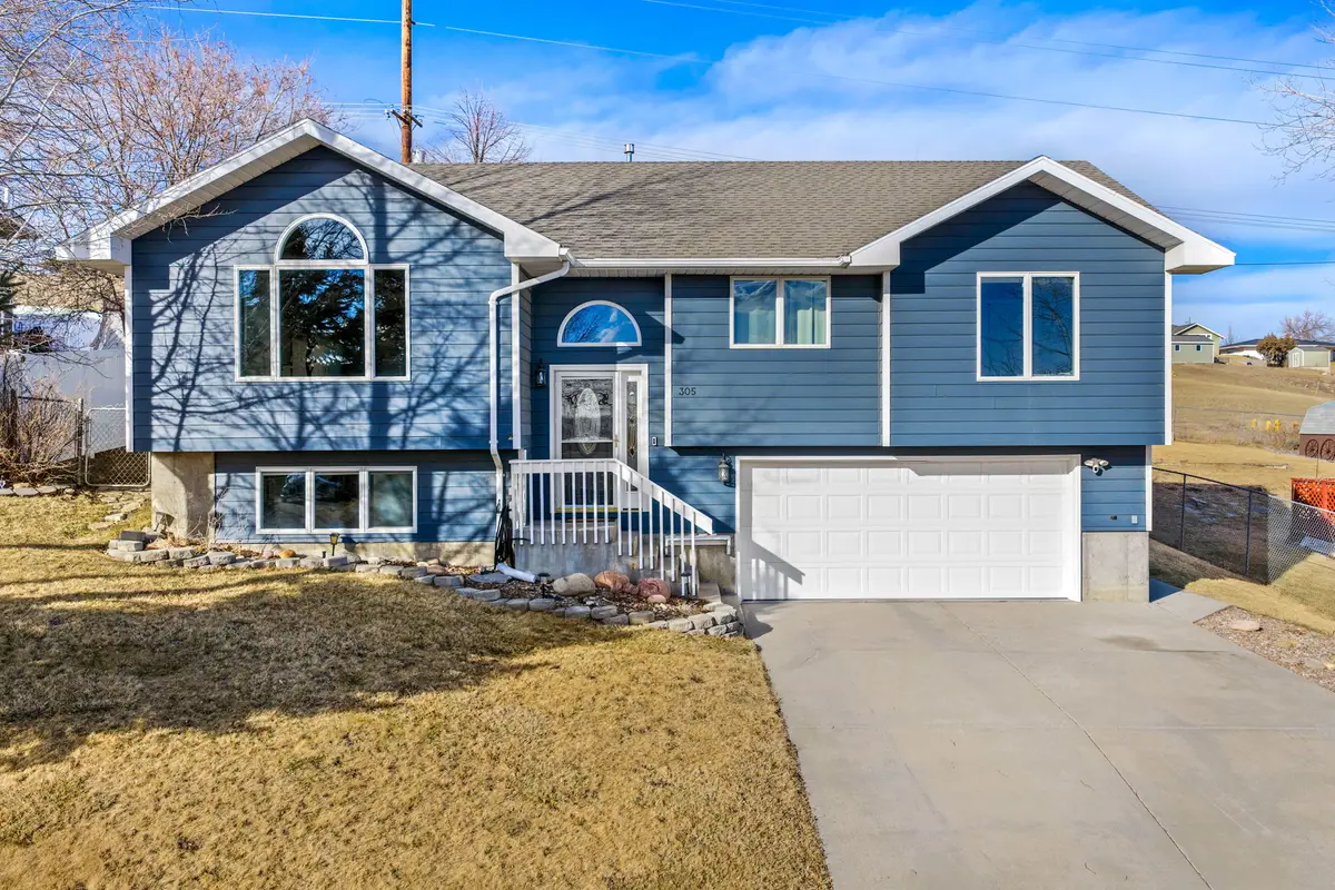 305 28th Avenue Nw, Great Falls, MT 59404 - #1