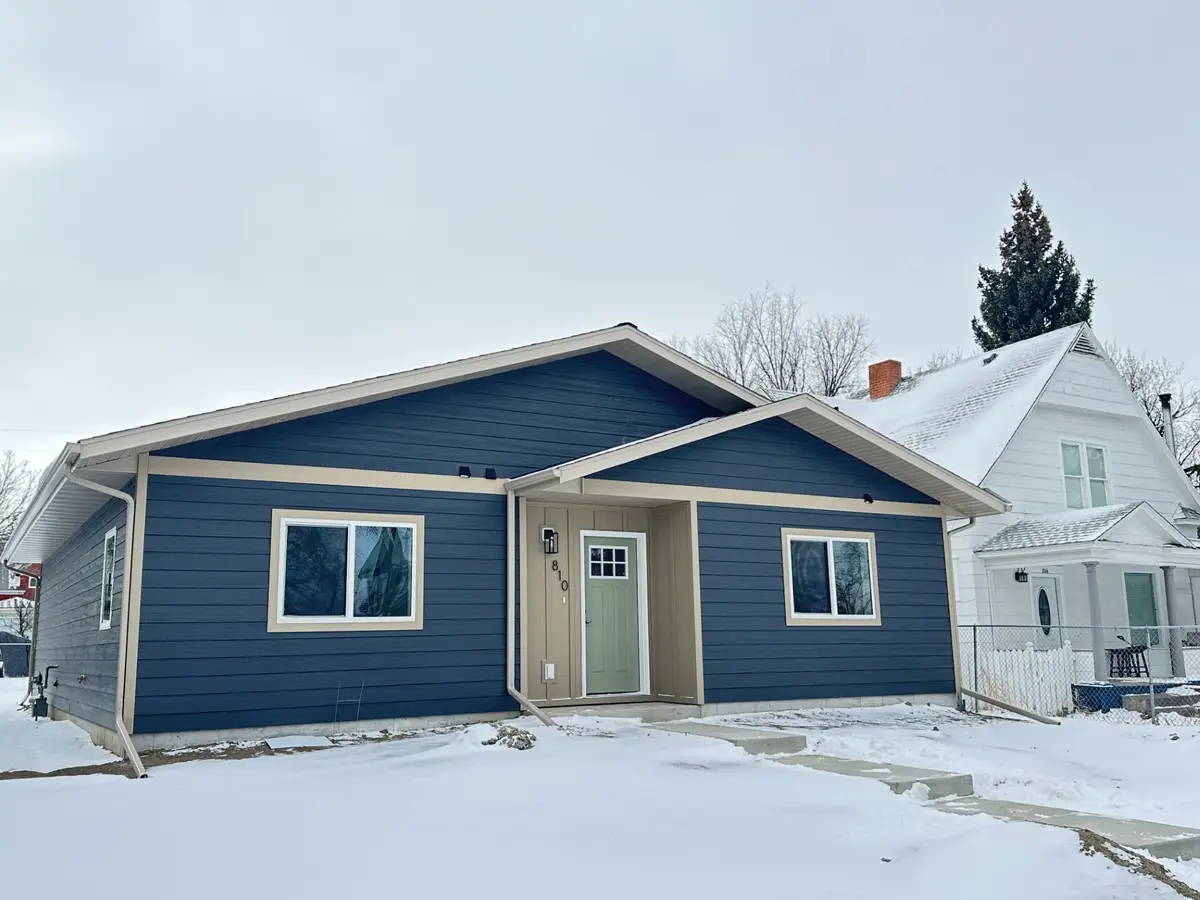 810 7th Avenue N, Great Falls, MT 59401 - #1