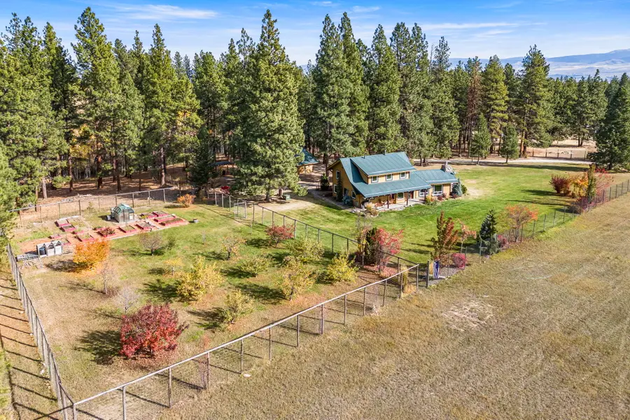 1862 Mountain Meadow Lane, Victor, MT 59875 - #2