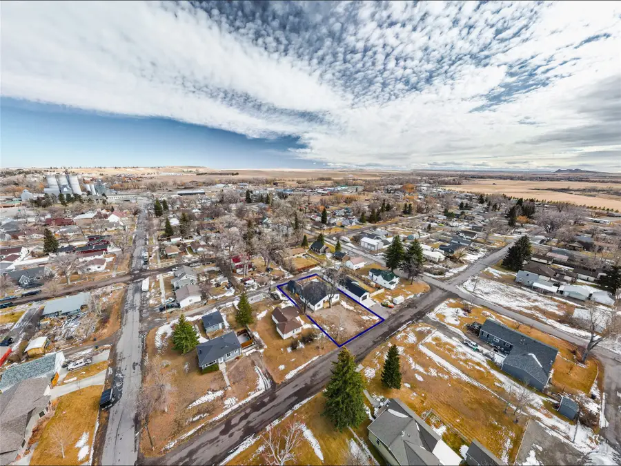 115 4th Avenue Sw, Choteau, MT 59422 - #2