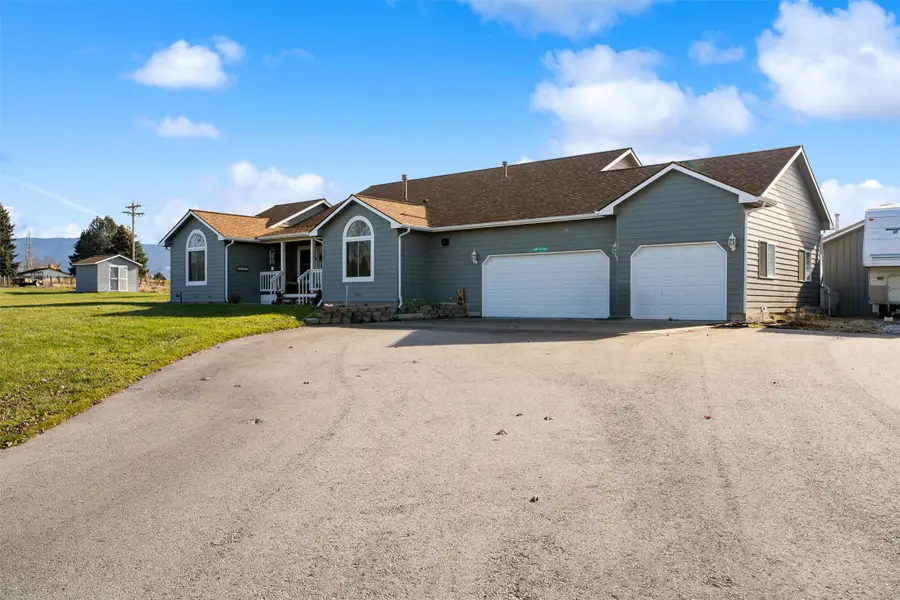 946 Joy Street, Corvallis, MT 59828 - #3