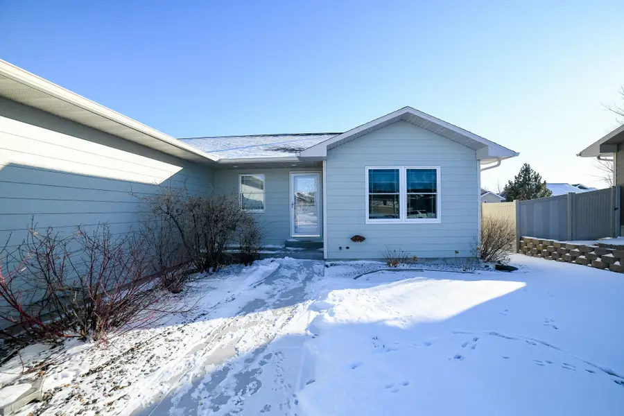 312 39th Avenue Ne, Great Falls, MT 59404 - #2