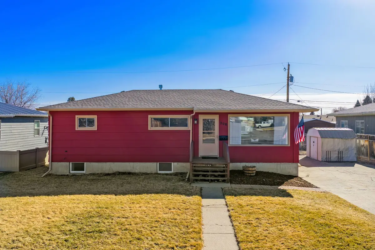 208 Smelter Avenue Nw, Great Falls, MT 59404 - #1