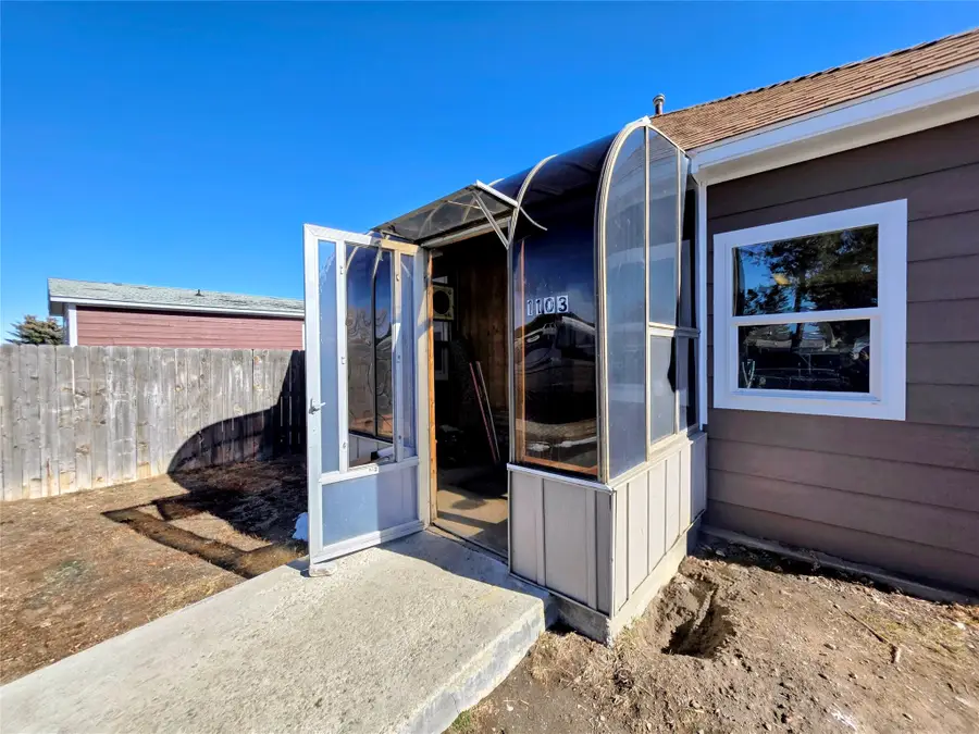 1103 Washington Street, Deer Lodge, MT 59722 - #3