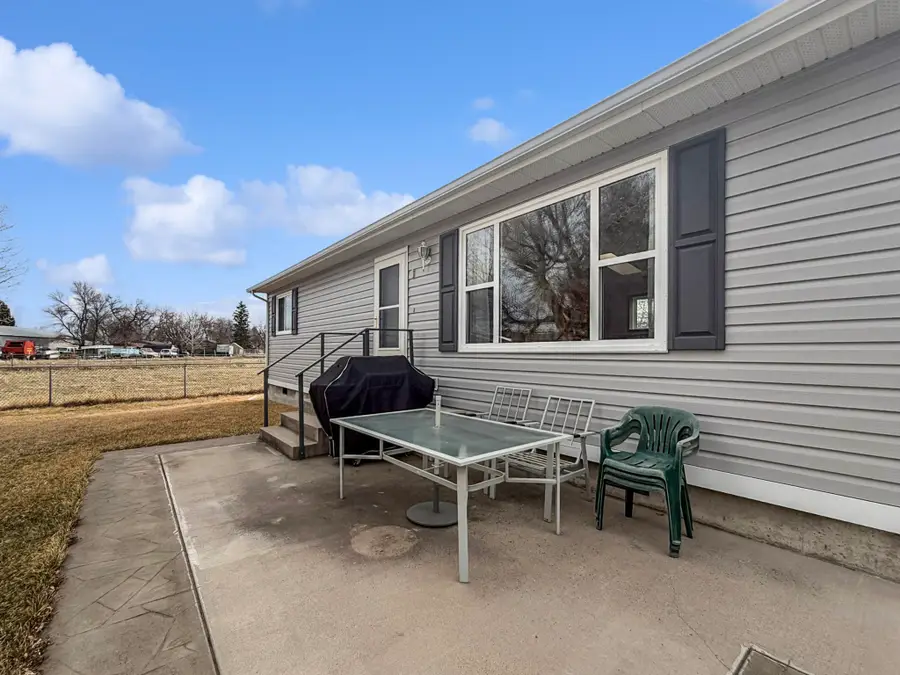 300 9th Avenue Sw, Great Falls, MT 59404 - #3