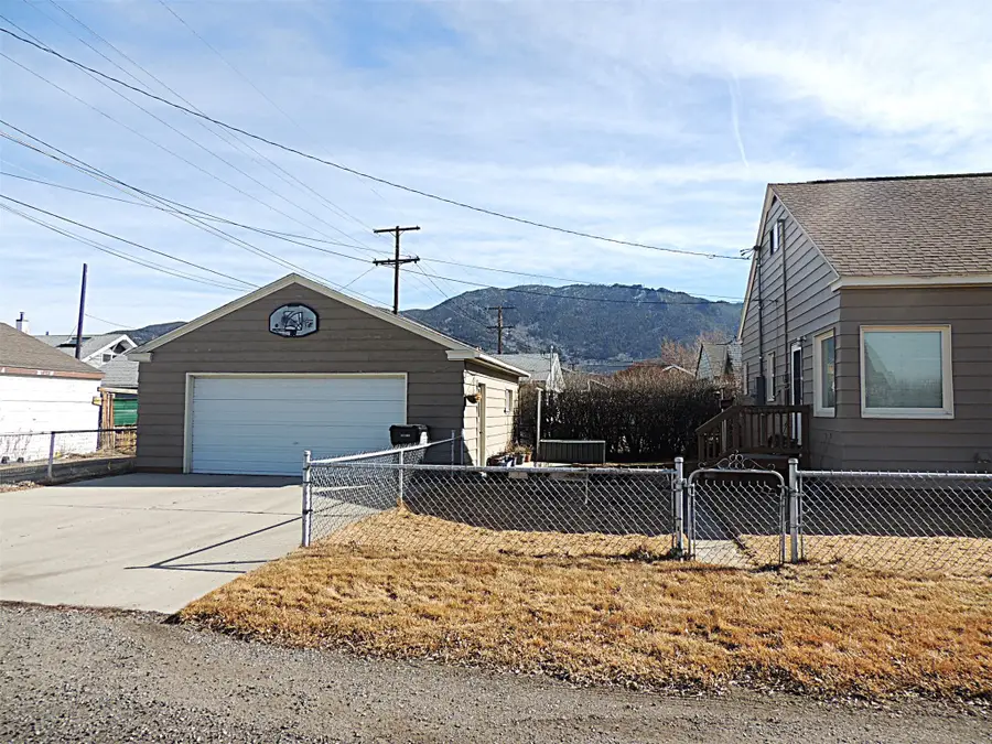 2401 Elm Street, Butte, MT 59701 - #3