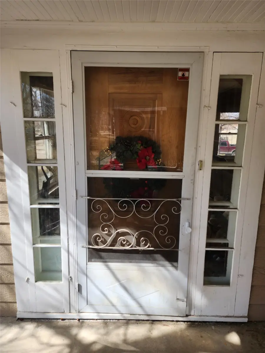 3301 1st Avenue N, Great Falls, MT 59401 - #2